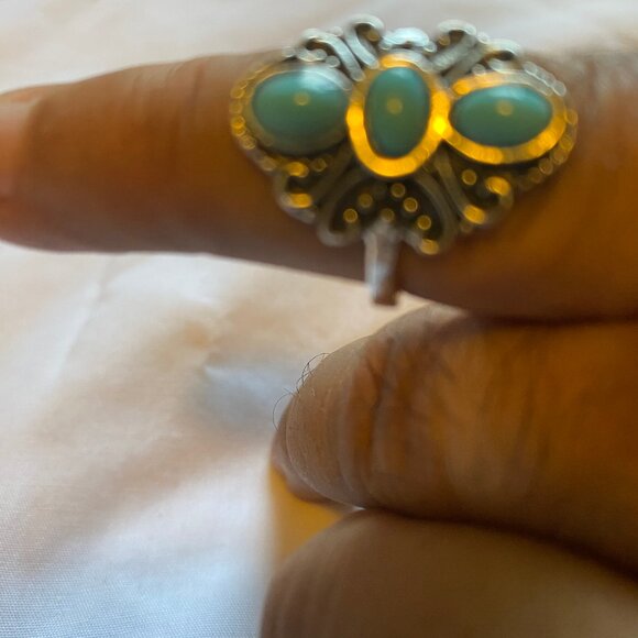 Native American Sterling Silver W/ 3 Turquoise Gemstones Ring Size 6 For Women - Picture 2 of 7